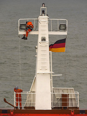 photocomp_changingflagline_bertboutsma_webinsert.jpg photocomp_changingflagline_bertboutsma_webinsert.jpg