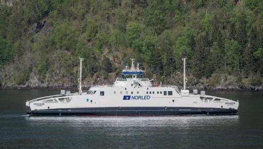 20230519_03_ROPAX_ferry,_MF_DRAGSVIK_-_IMO_9871270_Norway_wikimedia_web.jpg 20230519_03_ROPAX_ferry,_MF_DRAGSVIK_-_IMO_9871270_Norway_wikimedia_web.jpg