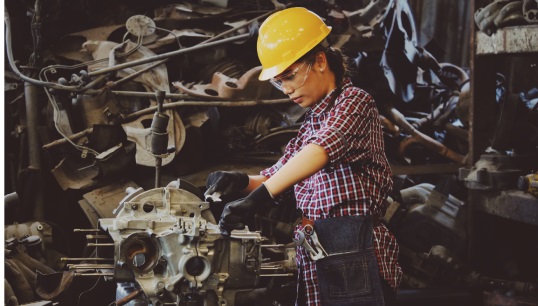 The ETF is bringing in specialist expertise for a project to make the transport sector a better place for women to work. Image: Pexels/Chevanon Photography
Image:The ETF is bringing in specialist expertise for a project to make the transport sector a better place for women to work. Image: Pexels/Chevanon Photography