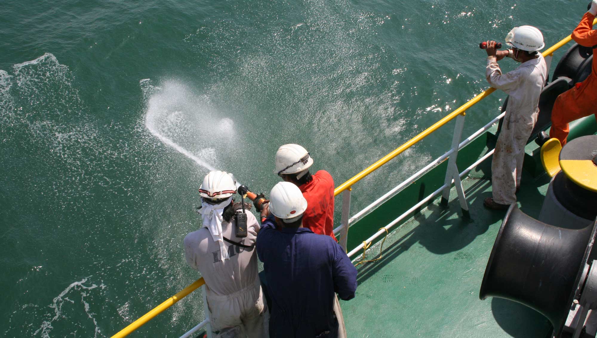 Piracy drill Image: Nautilus stock photo Image:Piracy drill Image: Nautilus stock photo