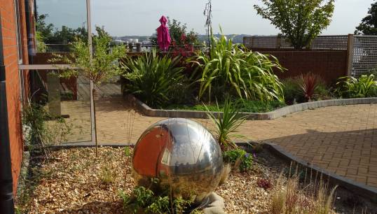Image:A dementia-friendly garden was created at the Mariners' Park Care Home in Wallasey with a grant from the Merchant Navy Fund. Image: Nautilus International 
